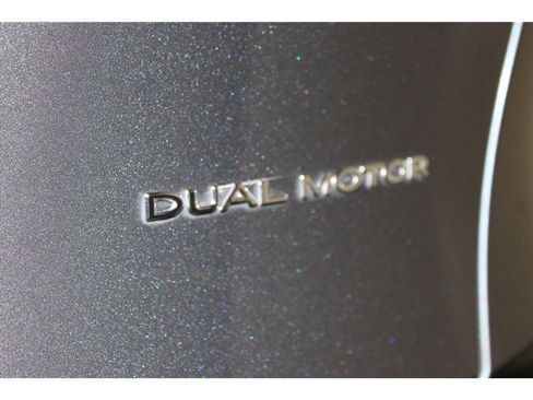 Used 2021 Tesla Model Y Long Range image 20