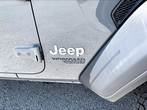 Used 2018 Jeep Wrangler Unlimited Sport S AWD/4WD image 31