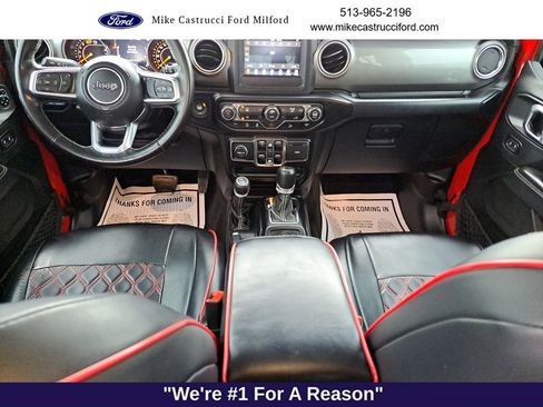 Used 2020 Jeep Wrangler Unlimited Sahara image 10