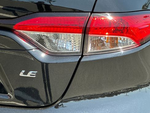 Used 2026 Toyota Corolla LE FWD image 23