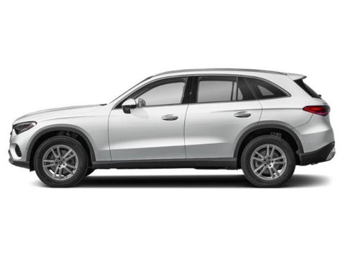 Used 2026 Mercedes-Benz GLC 300 4MATIC image 3
