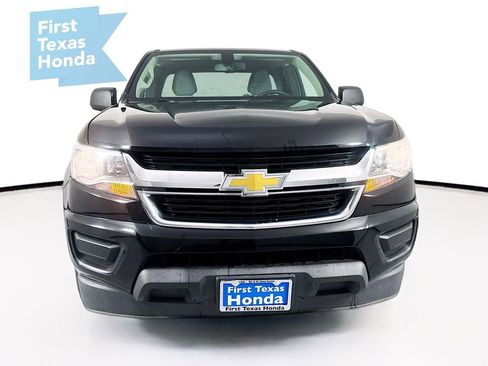 Used 2020 Chevrolet Colorado W/T image 2