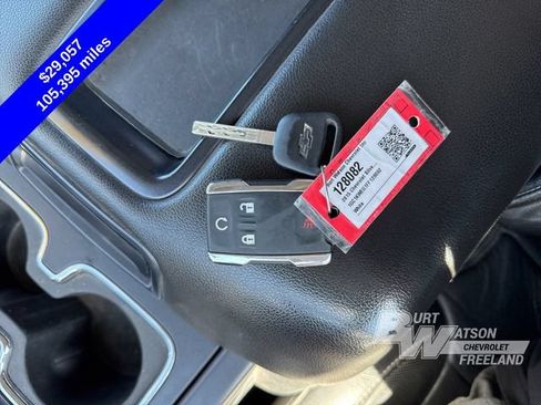 Used 2015 Chevrolet Silverado 2500 LTZ AWD/4WD image 42