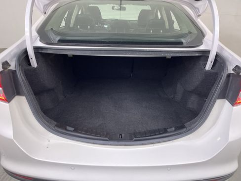 Used 2018 Ford Fusion SE w/ Fusion SE Technology Package image 21