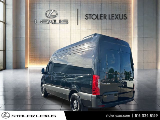 Used 2024 Mercedes-Benz Sprinter 2500 image 8