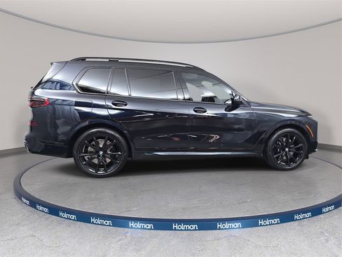 Used 2024 BMW X7 xDrive40i w/ Executive Package image 5