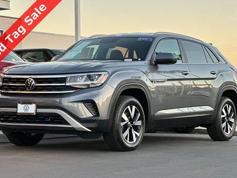 Certified 2022 Volkswagen Atlas Cross Sport SE image 9