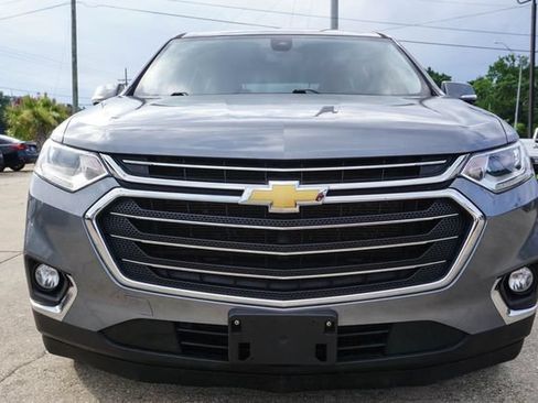 Used 2020 Chevrolet Traverse LT w/ Driver Confidence II Package AWD/4WD image 12