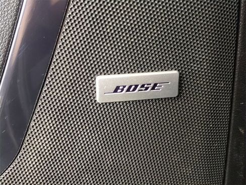 Used 2023 GMC Yukon SLT w/ SLT Premium Package image 25