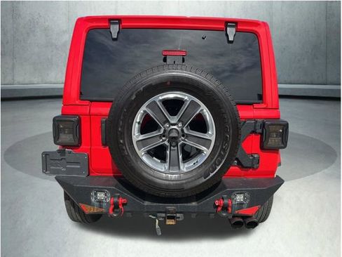 Used 2021 Jeep Wrangler Unlimited Sahara w/ Uconnect 4C Nav & Sound Group AWD/4WD image 5