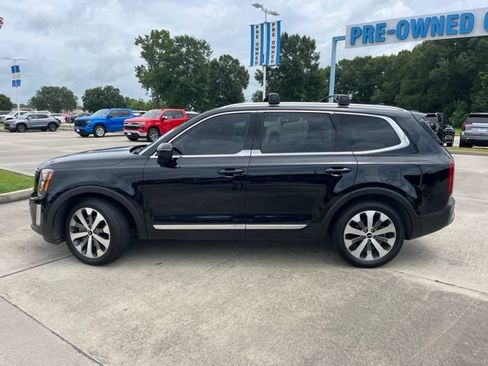 Used 2022 Kia Telluride EX w/ EX Premium Package AWD/4WD image 3