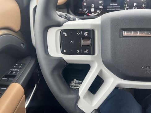 New 2026 Land Rover Defender 130 X-Dynamic SE AWD/4WD image 27