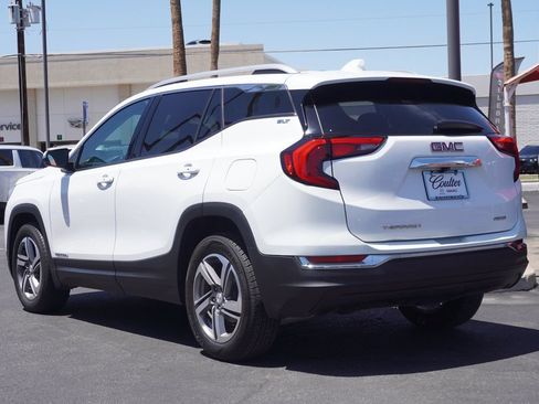 Certified 2021 GMC Terrain SLT AWD/4WD image 3