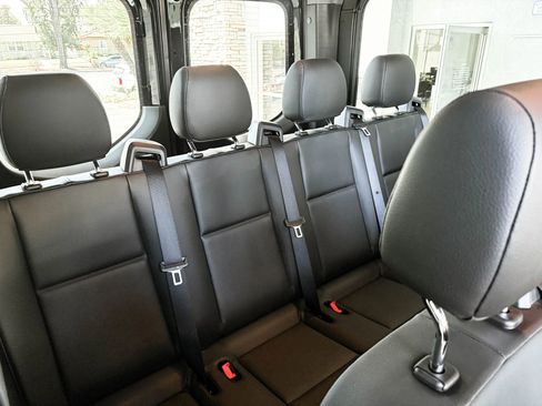 Used 2024 Mercedes-Benz Sprinter 2500 image 19