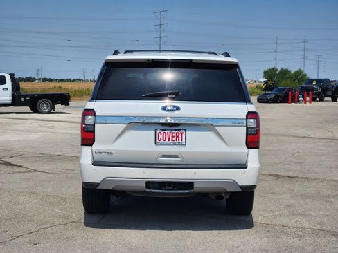Used 2018 Ford Expedition Max Limited w/ Equipment Group 301A RWD image 6