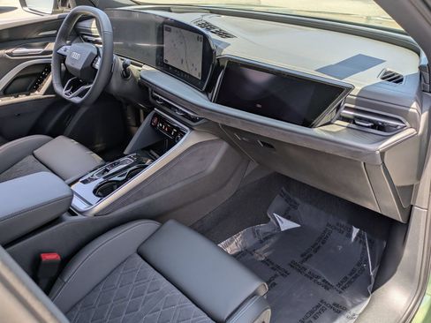 New 2026 Audi SQ5 Premium Plus AWD/4WD image 9