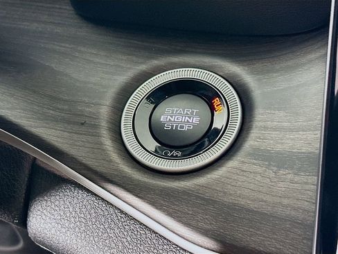 New 2025 Jeep Grand Cherokee Limited image 18