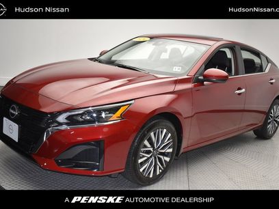 Used 2024 Nissan Altima 2.5 SV w/ SV Premium Package