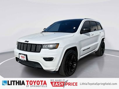 Used 2017 Jeep Grand Cherokee Altitude