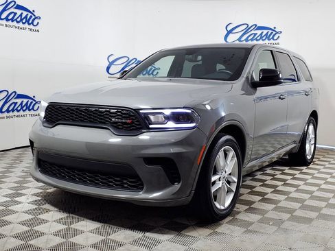 Used 2023 Dodge Durango GT RWD image 5
