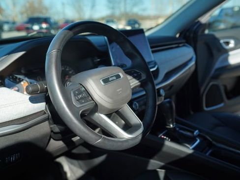 Used 2022 Jeep Compass Latitude image 26