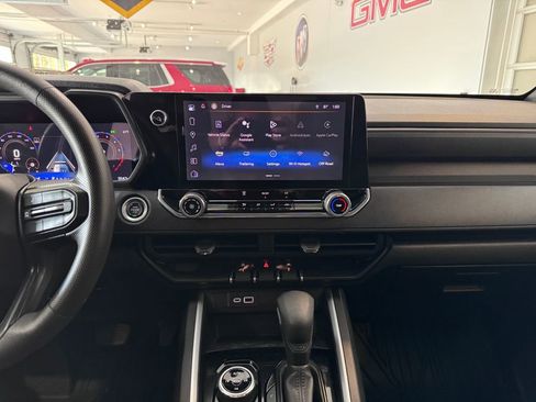 Certified 2024 Chevrolet Colorado Trail Boss w/ LPO, Dark Essentials Package image 17