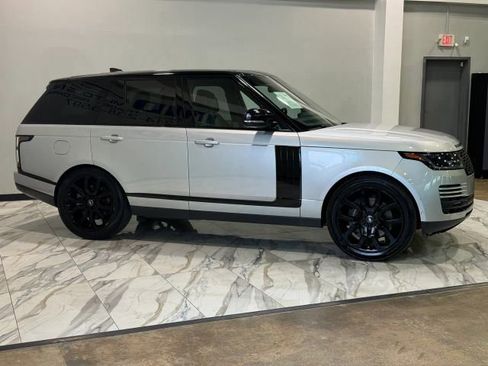 Used 2020 Land Rover Range Rover HSE image 5