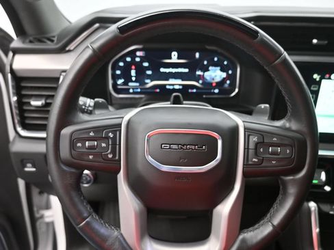 Used 2025 GMC Sierra 1500 Denali AWD/4WD image 6