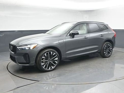 New 2026 Volvo XC60 T8 Ultra w/ Protection Package Premier image 4