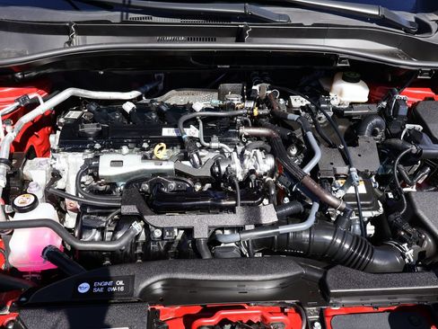 Used 2023 Toyota Corolla Cross XSE w/ Convenience Package image 13