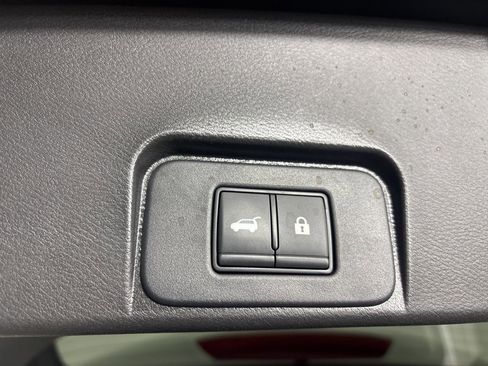 Used 2023 Nissan Rogue SL w/ SL Premium Package image 28