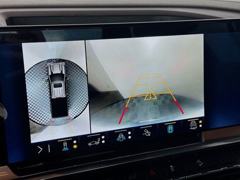 Used 2024 Chevrolet Silverado 3500 LT w/ Safety Package AWD/4WD image 14