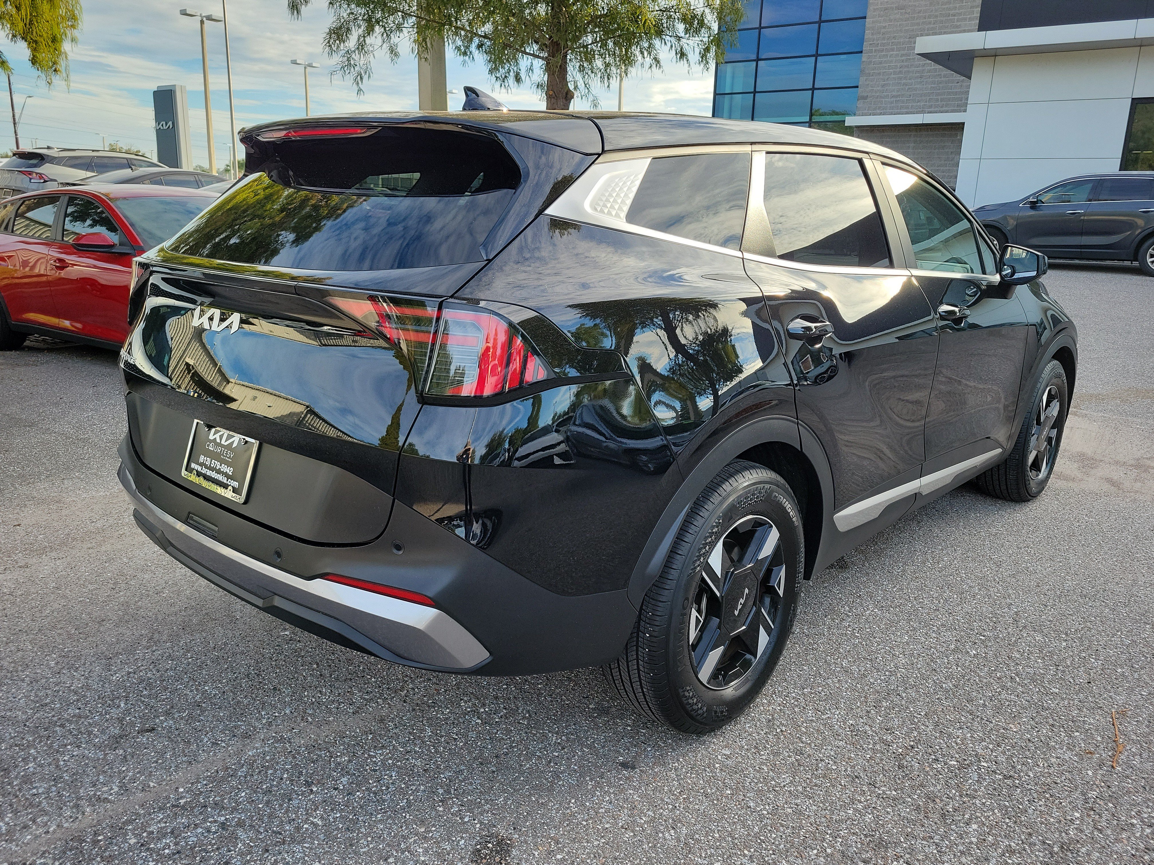 Certified 2026 Kia Sportage LX FWD image 3