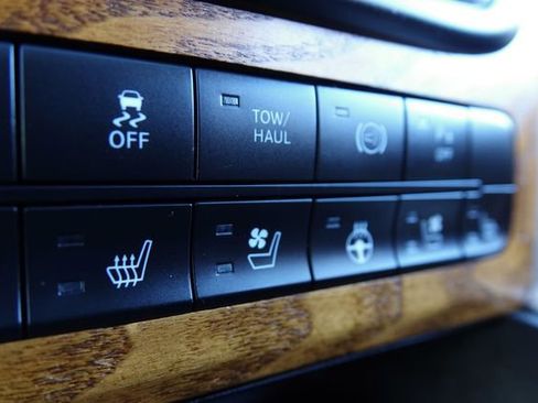 Used 2014 RAM 2500 Longhorn image 48