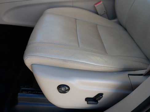 Used 2017 Jeep Grand Cherokee Limited w/ Luxury Group II image 20