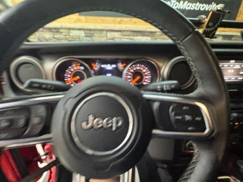 Used 2020 Jeep Gladiator Sport AWD/4WD image 34