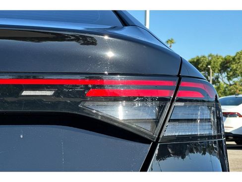 Used 2025 Honda Accord Touring image 15