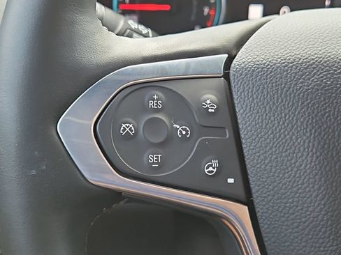 Used 2024 Chevrolet Traverse RS FWD image 47