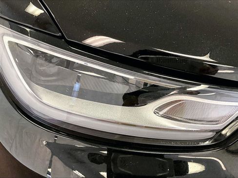 Used 2025 Chrysler Pacifica Select image 28