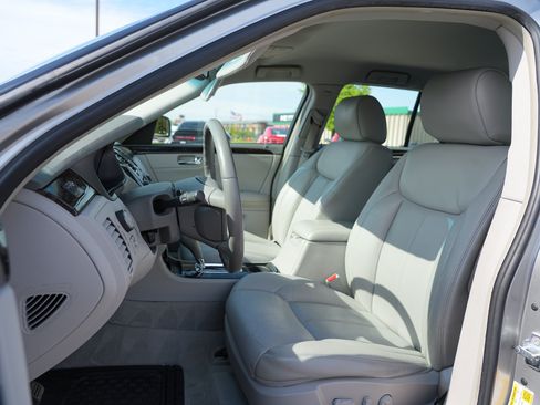Used 2008 Cadillac DTS FWD image 12
