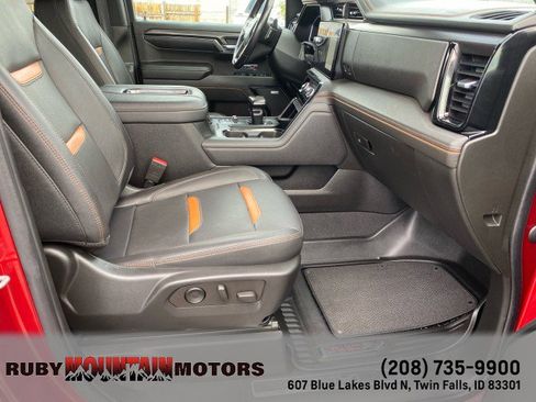 Used 2022 GMC Sierra 1500 AT4 w/ AT4 Premium Package AWD/4WD image 34