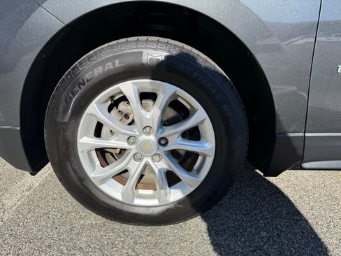 Used 2019 Chevrolet Equinox LS image 14