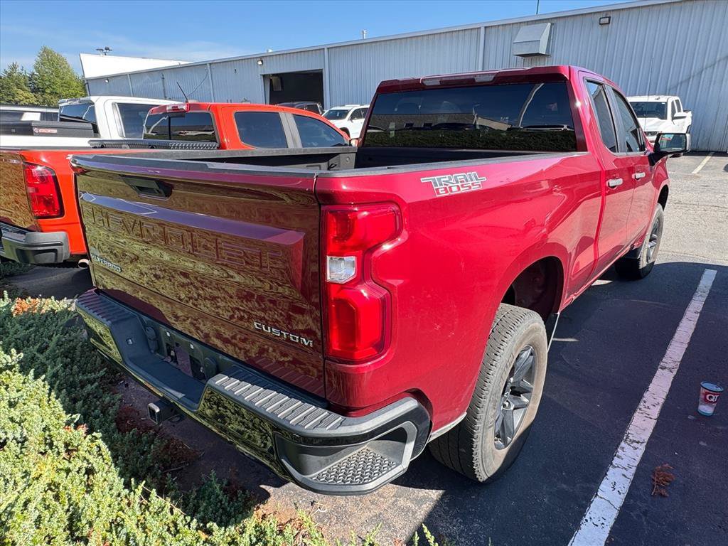Used 2019 Chevrolet Silverado 1500 Custom Trail Boss w/ Infotainment Package AWD/4WD image 5