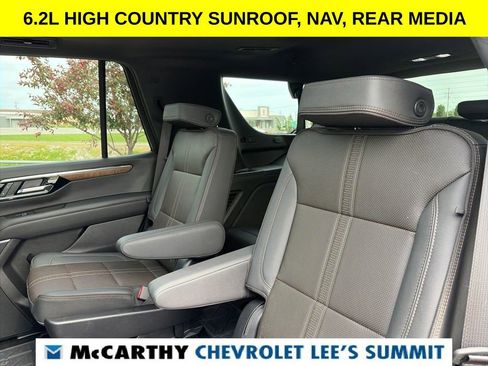 Used 2025 Chevrolet Tahoe High Country AWD/4WD image 52