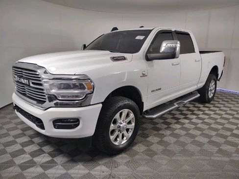 Used 2023 RAM 2500 Laramie AWD/4WD image 5