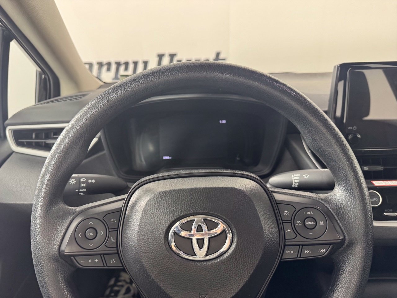 Used 2026 Toyota Corolla LE FWD image 15