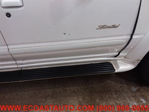 Used 2000 Ford Explorer Limited image 16