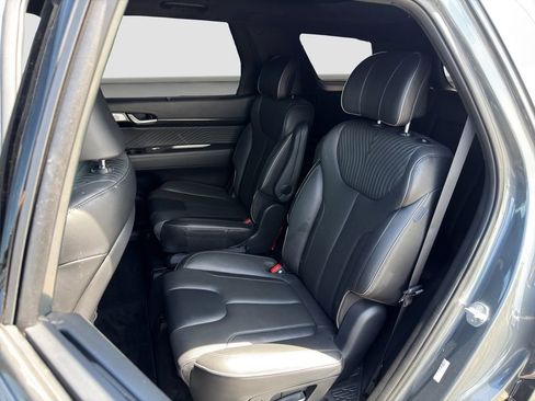Used 2023 Hyundai Palisade Calligraphy FWD image 13