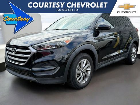 Used 2017 Hyundai Tucson SE FWD image 1
