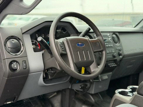 Used 2015 Ford F250 XL w/ XL Value Package AWD/4WD image 12
